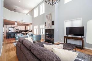 Eclectic Stylish and Cozy Milwaukee Home