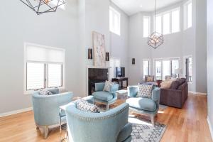 Eclectic Stylish and Cozy Milwaukee Home