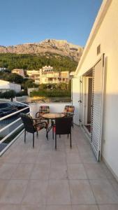 Apartments Mirjana sea view & balcony