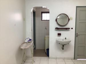 4 Bedrooms Ipoh Landed House, Ipoh Town