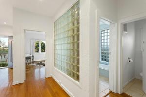 Magnolia House: Near the Cataract Gorge & Parking