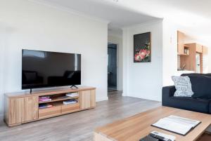 Modern & Convenient in Newstead