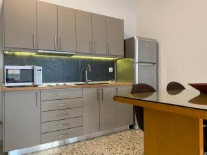 Studio Pittaki - Large Studio in Athens Historic Center, Near Acropolis