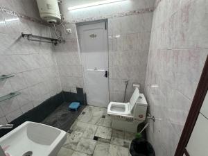 The Raveesh Apartment J42