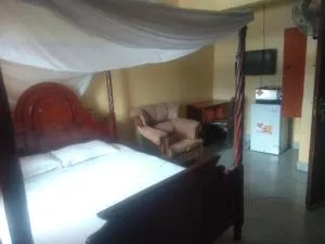 Riversand Hotel, rooms with lake views,WI FI & balcony - Кісуму