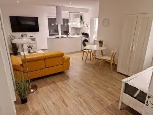 exklusives Apartment Ferienwohnung in 38446 Wolfsburg Nordsteimke - Groß Twülpstedt
