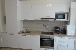 Panoramic SeaView Apartment Spa&Pool Resort - parking