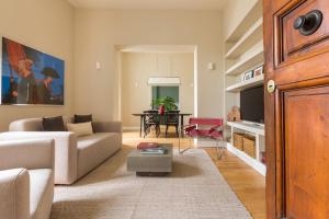 Lungarno marvelous apartment with private parking