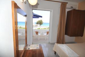 Studio (2 Adults)