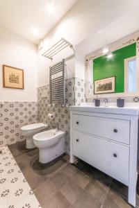 Moma Domus - Golden Keys Collection