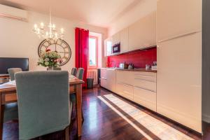 Moma Domus - Golden Keys Collection