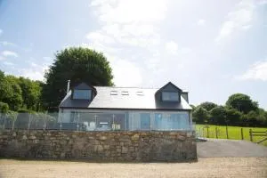 Llys-y-Gwynt Newport, Pembrokeshire - Velindre-farchog