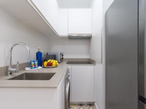 HomeForGuest Estudio Brisa Canteras con terraza