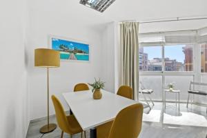 Apartamento luminoso cuarteles by greensol homes - 4-star hotels in Málaga