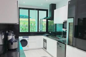 Peacefully Rawai 3 Bedrooms Pool Villa