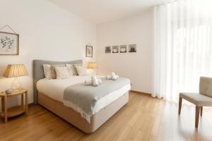 Golden Terrace Delight