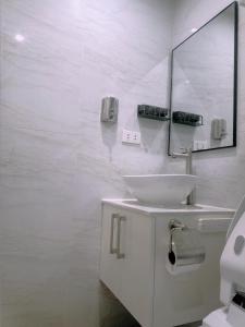 Quezon City Apartment Condo-Hotel Victoria Sports Tower