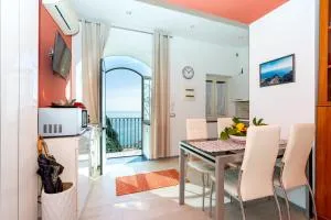 Il Paradiso sul Mare Apartment - Pontone