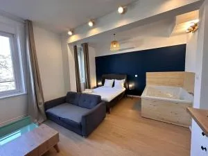 Britich 3D: Suite spa privé, clim, thermal/Artem - 旺德夫尔莱南锡