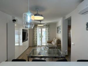 Moderno Apartamento Primera Línea Playa de La Barrosa by ChiclanaDreams