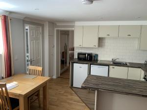 One-Bedroom Apartment room in Vauxhall Apartments