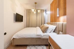 City Center Elegance - Stylish 2BR Apartment at Piata Amzei