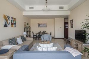 HiGuests - Incredible City Views in Deira 5-min to Airport
