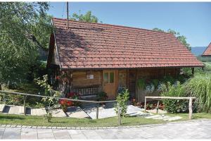 Homestead Bahor With Whirlpool - Happy Rentals 