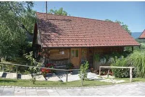 Homestead Bahor With Whirlpool - Happy Rentals - Bistrica