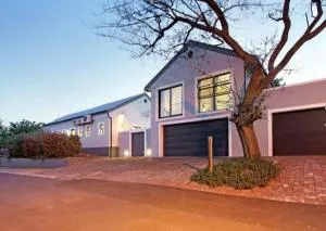 On The Square Accommodation - Malmesbury