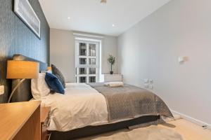 Elegant 2BR flat on 20th floor near many attractions