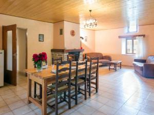 Maisons de vacances Gite Sauvain, 4 pieces, 6 personnes - FR-1-496-42 : photos des chambres