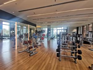 Vacay Lettings - Burj Vista Tower 1- Direct Dubai Mall Access