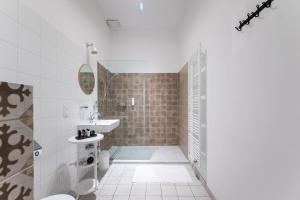 Sleek 1BR Flat Near Center by HM