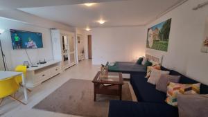 Airport Residence Studio 401