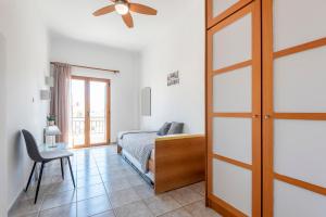 Beachside Retreat, Steps to Kos