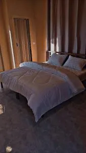 Luxury Huts - ‘Ābil