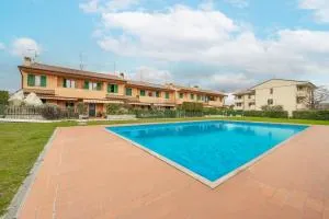Villa Calmasino - Swimming Pool and Garda Lake - Calmasino