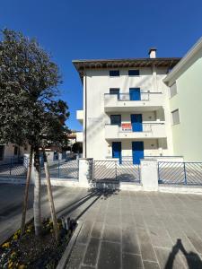 RESIDENCE STEFANIA ATTICI SU 2 LIVELLI - AGENZIA COCAL