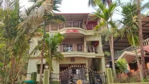 Trinity Villa - Home Stay - Honāvar
