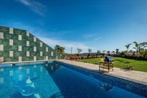 SaffronStays Blueberry - Kelghar