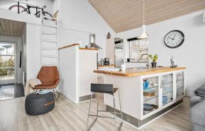 Amazing Home In Juelsminde With Kitchen