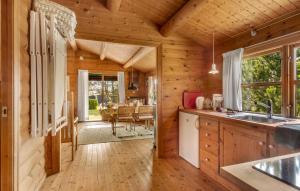 3 Bedroom Nice Home In Samsø