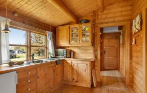 3 Bedroom Nice Home In Samsø