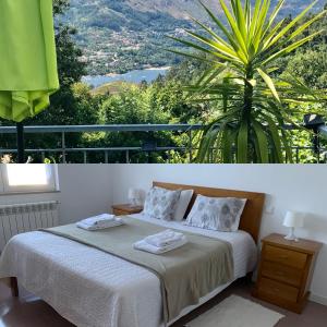 Casa de Casarelhos AL T2 - "Gerês" - AC - Lareira com recuperador de calor