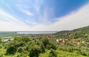 Gorgeous Apartment In Piano Di Mommio With House A Panoramic View