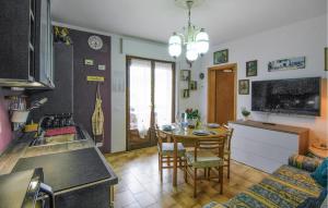 Gorgeous Apartment In Piano Di Mommio With House A Panoramic View