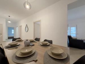 Glenvar Heights A2 Spacious apt in Paleo Faliro