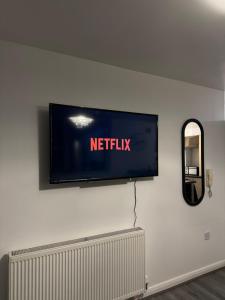 City Centre 2 Bed Room Apartment Free Parking