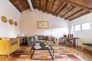 Apartment with Terrace room in Palazzo Planeta